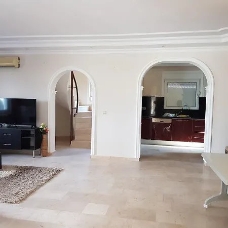 Villa Gold Bau 2